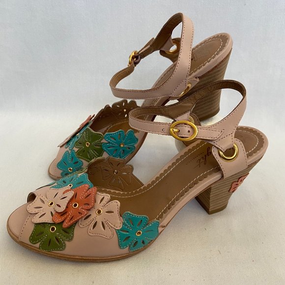 Anthropologie Shoes - Anthropologie Miss Albright Peep Toe Flower Heel
